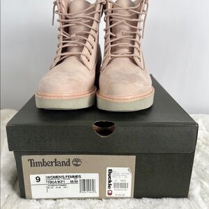 Timberland Women's soft pink Boots